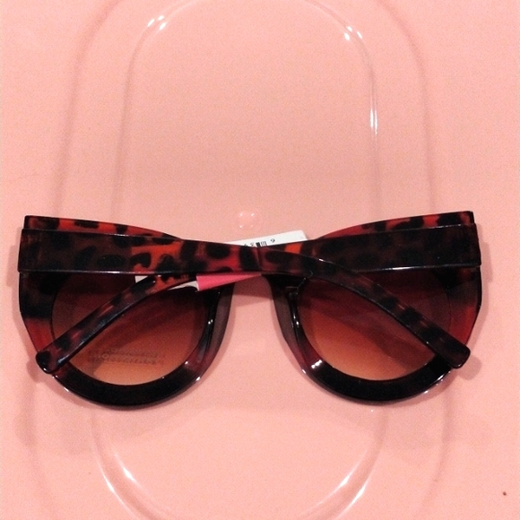 ROUND Cat Eye Leopard Print Frames Oversized Brown Sunglasses - Picture 10 of 16